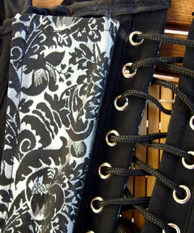 Halfborst corset zwart-zilver