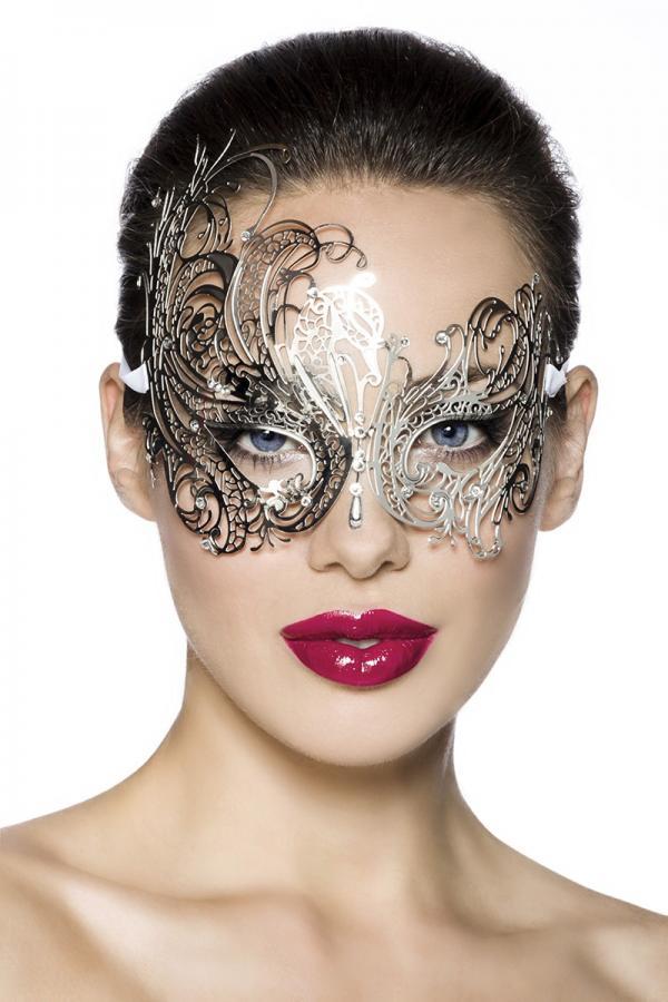 Extravagant metalen masker zilver