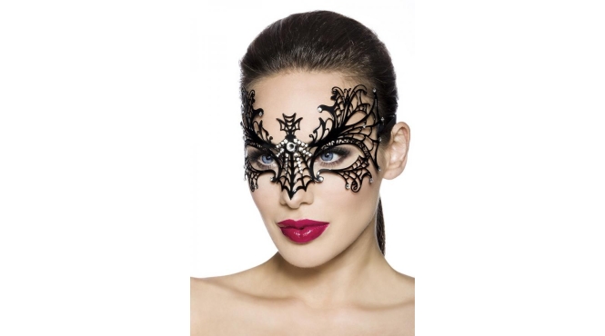 Metalen masker spinnenweb