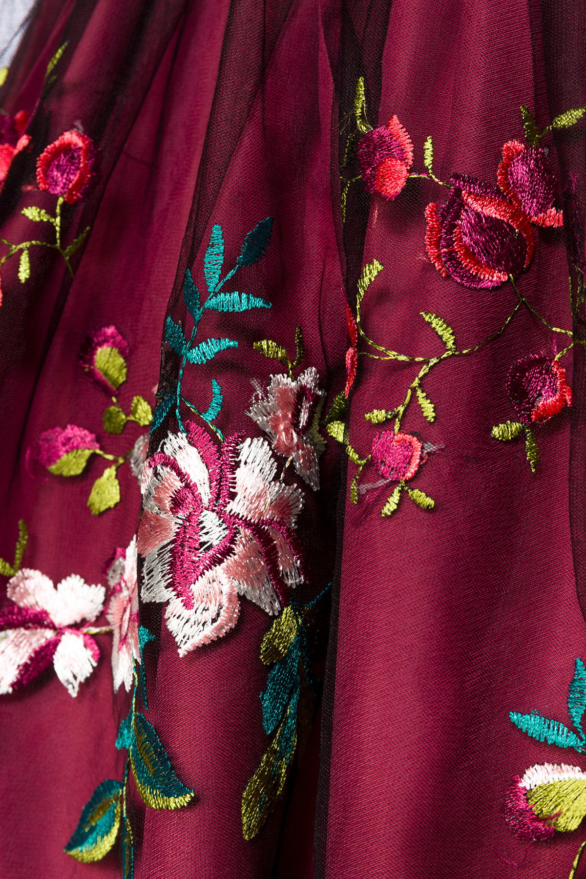 Dirndl bordeaux inclusief kanten blouse